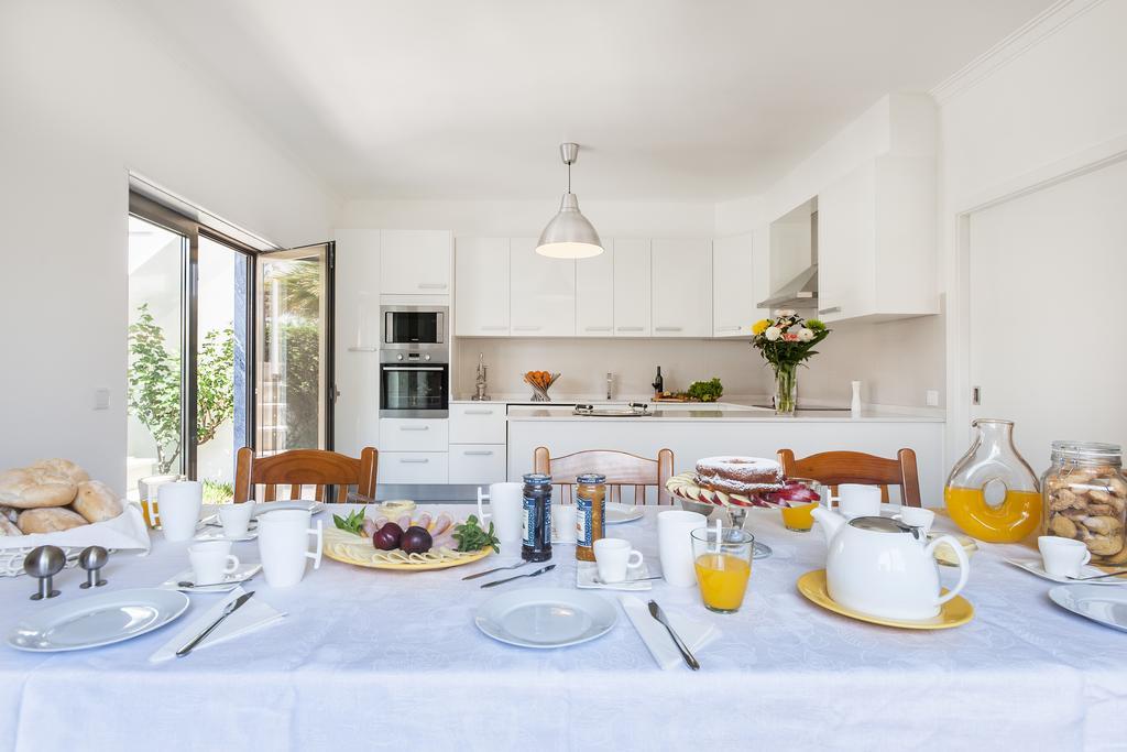 Beachouse - Surf, Bed & Breakfast Ерисейра Екстериор снимка