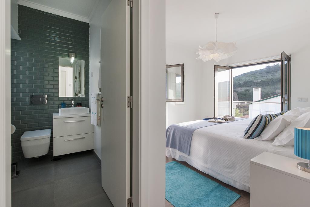 Beachouse - Surf, Bed & Breakfast Ерисейра Стая снимка