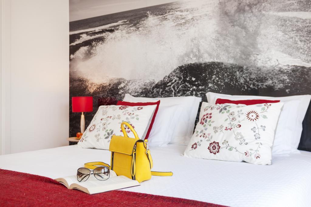 Beachouse - Surf, Bed & Breakfast Ерисейра Стая снимка