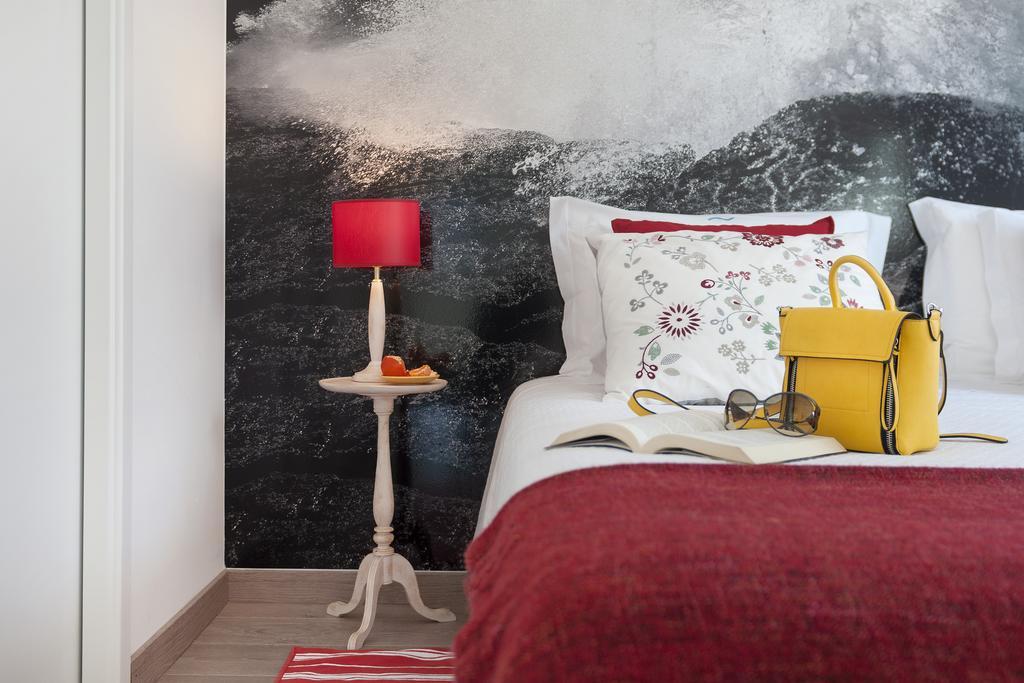 Beachouse - Surf, Bed & Breakfast Ерисейра Стая снимка
