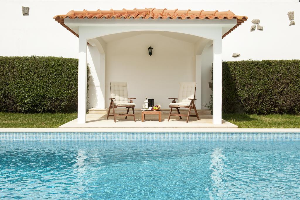 Beachouse - Surf, Bed & Breakfast Ерисейра Екстериор снимка